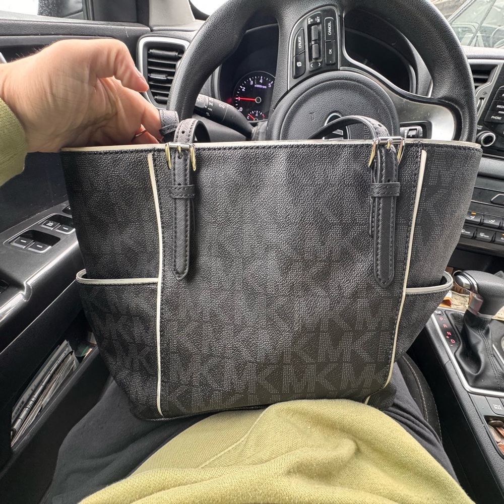 Michael Kors East West Speechio Jet Set Medium Signature Black Silver Tote